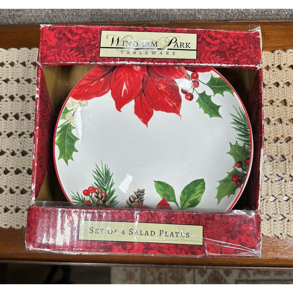 Windham Park Christmas Poinsettia Pinecone Set of 4 Salad Plates 8"